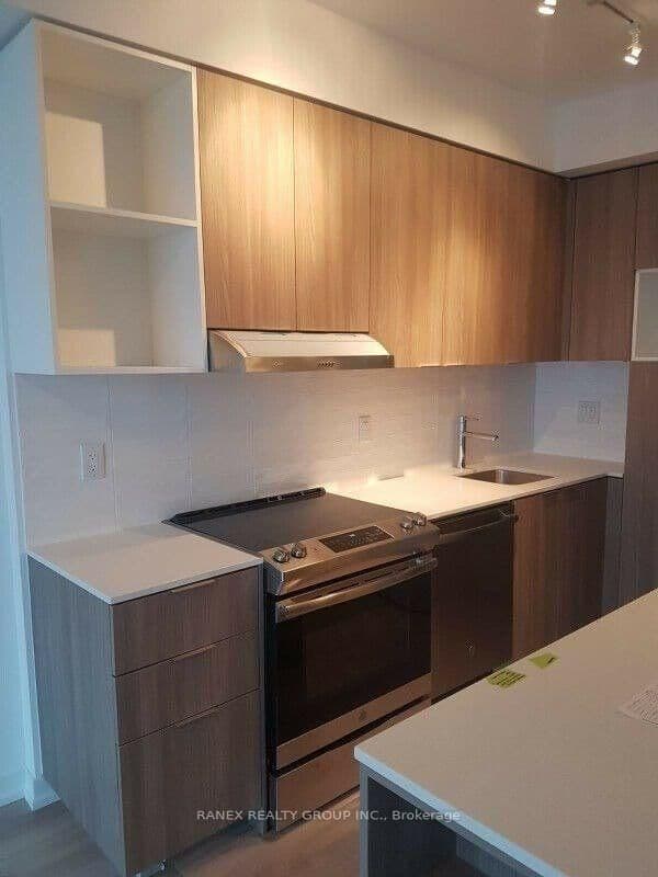 2520 Eglinton Avenue W, Unit 1818 thumbnail 5