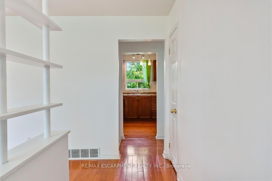 1214 Argreen Road thumbnail 3