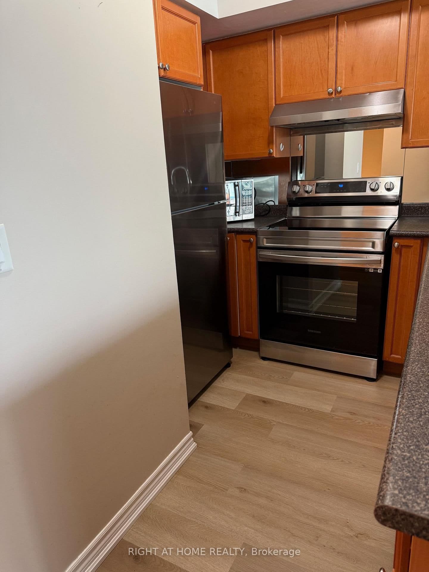 1 Elm Drive, Unit 1212 thumbnail 11