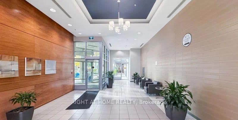 1 Elm Drive, Unit 1212 thumbnail 4