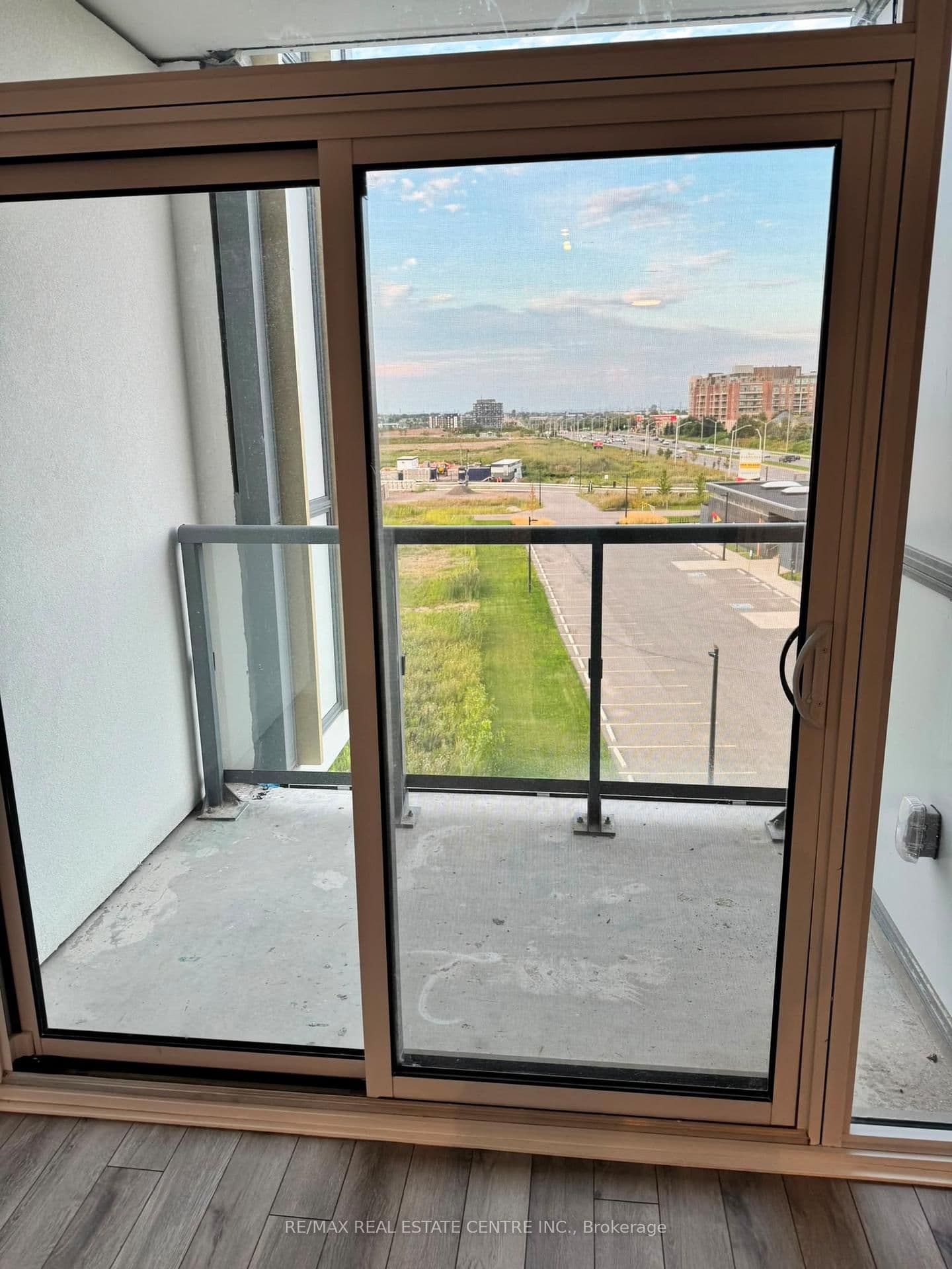 1005 Dundas Street E Street, Unit 612 thumbnail 16