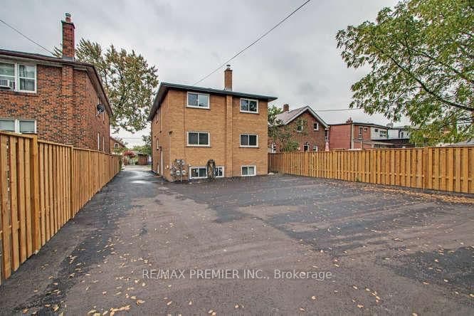 52 Vanevery Road, Unit 2 thumbnail 33
