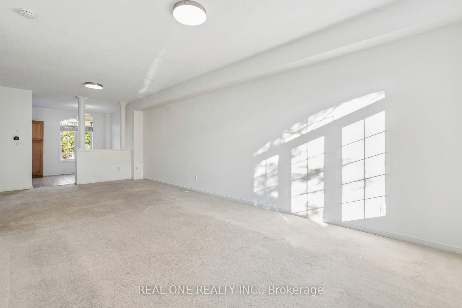 2350 Sutton Drive thumbnail 11