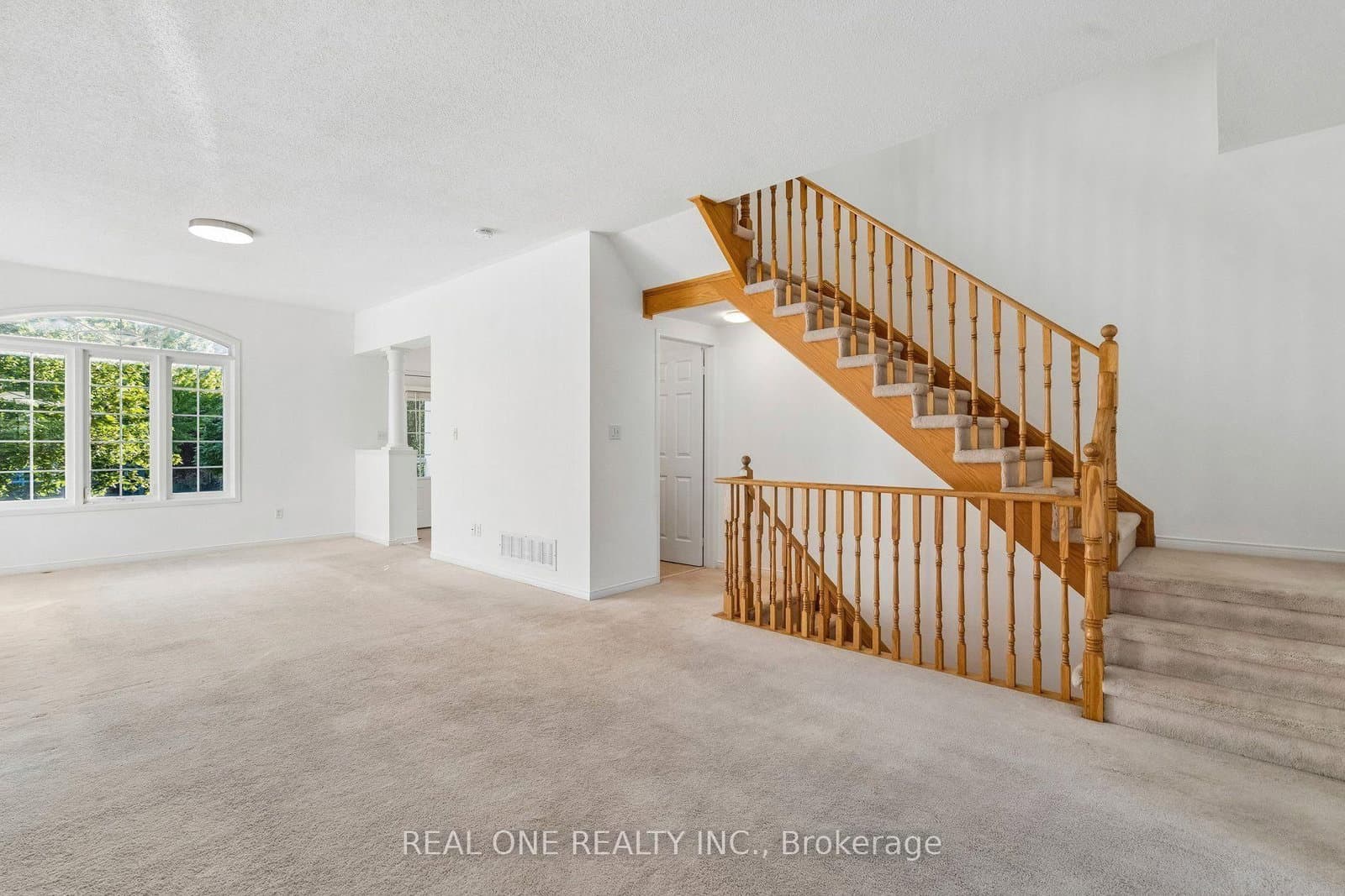 2350 Sutton Drive thumbnail 12