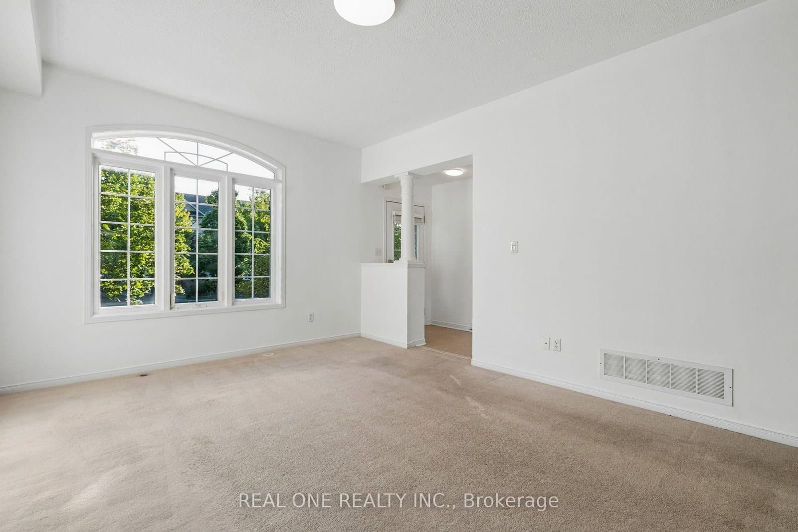 2350 Sutton Drive thumbnail 9