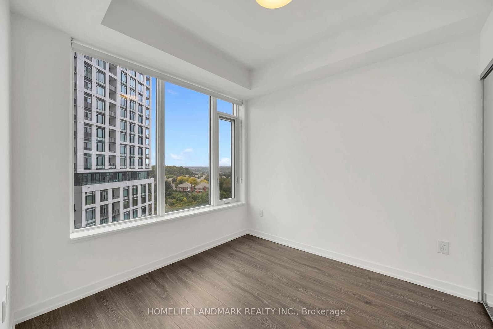 2485 Eglinton Avenue W, Unit 905 thumbnail 16