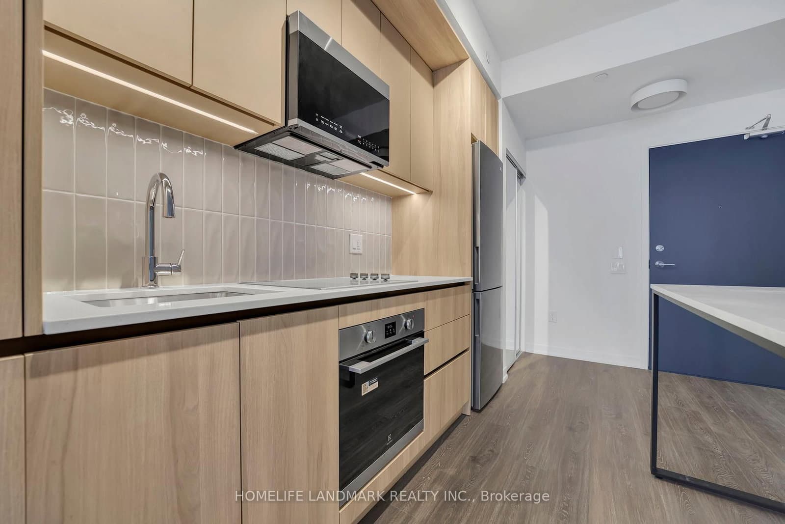 2485 Eglinton Avenue W, Unit 905 thumbnail 8