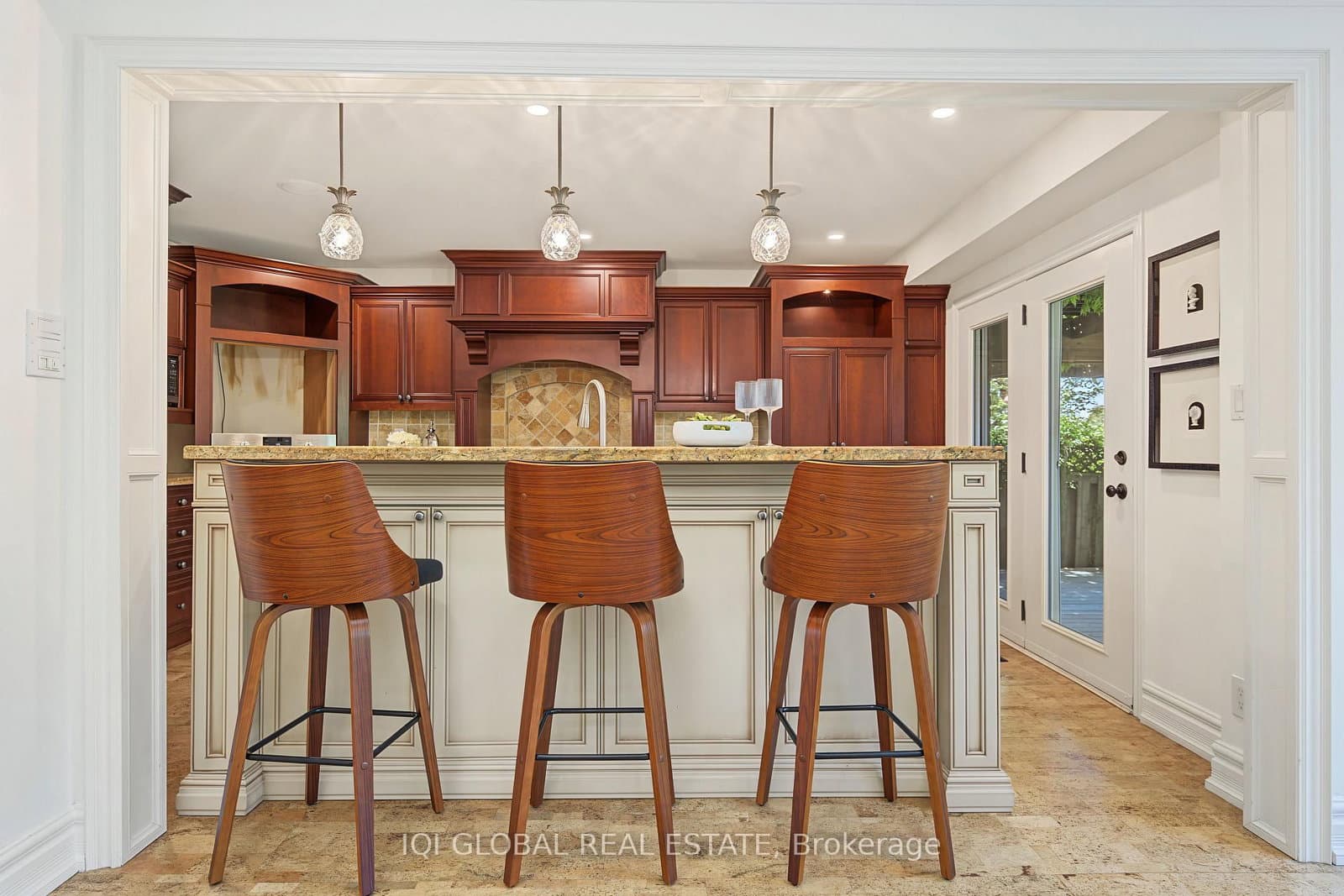 1497 Greenbriar Drive thumbnail 13