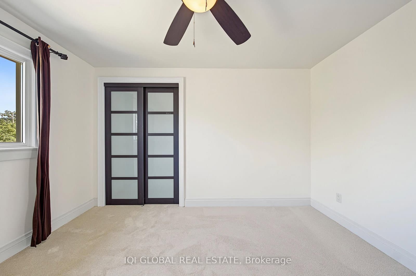 1497 Greenbriar Drive thumbnail 31