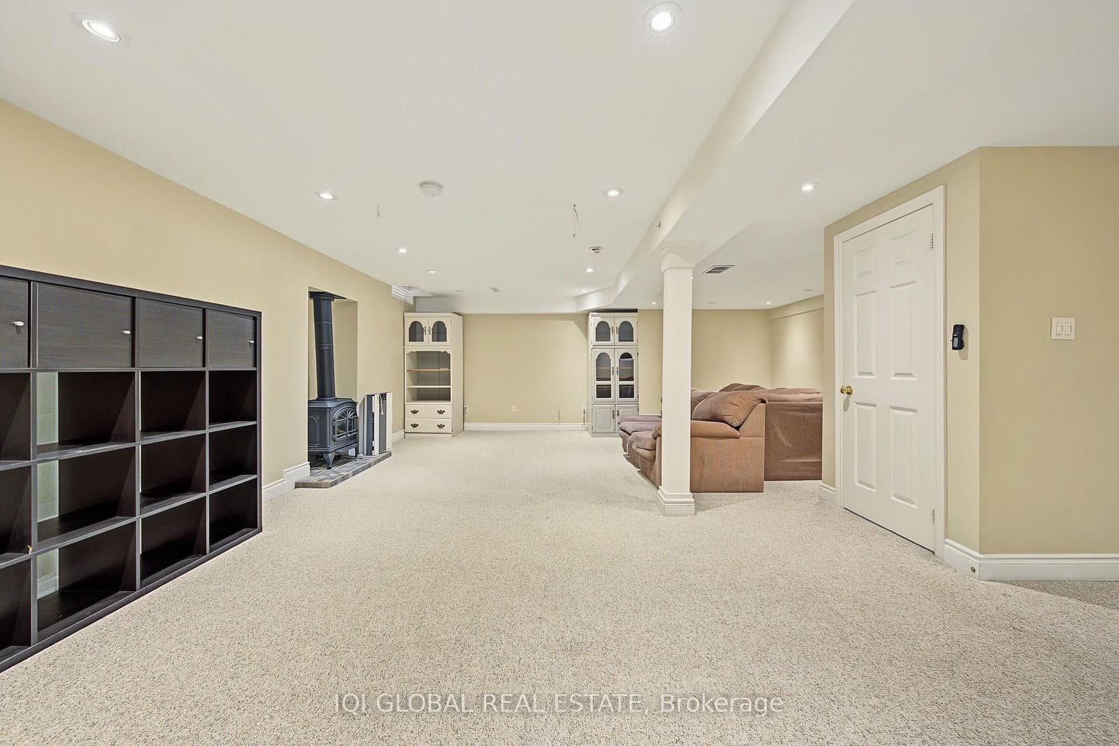 1497 Greenbriar Drive thumbnail 39
