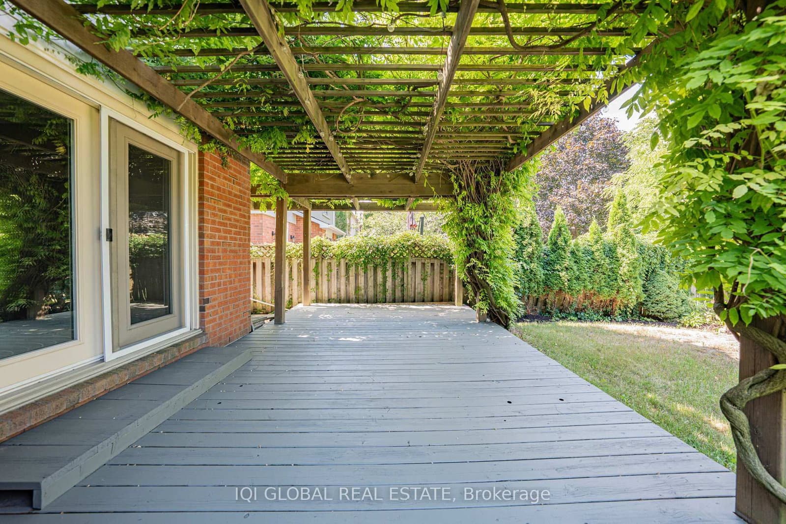 1497 Greenbriar Drive thumbnail 42