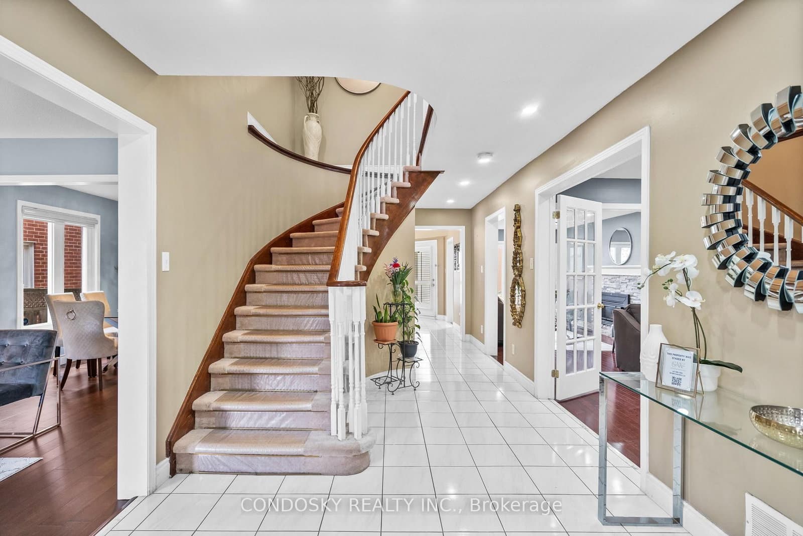 6182 Duford Drive thumbnail 2