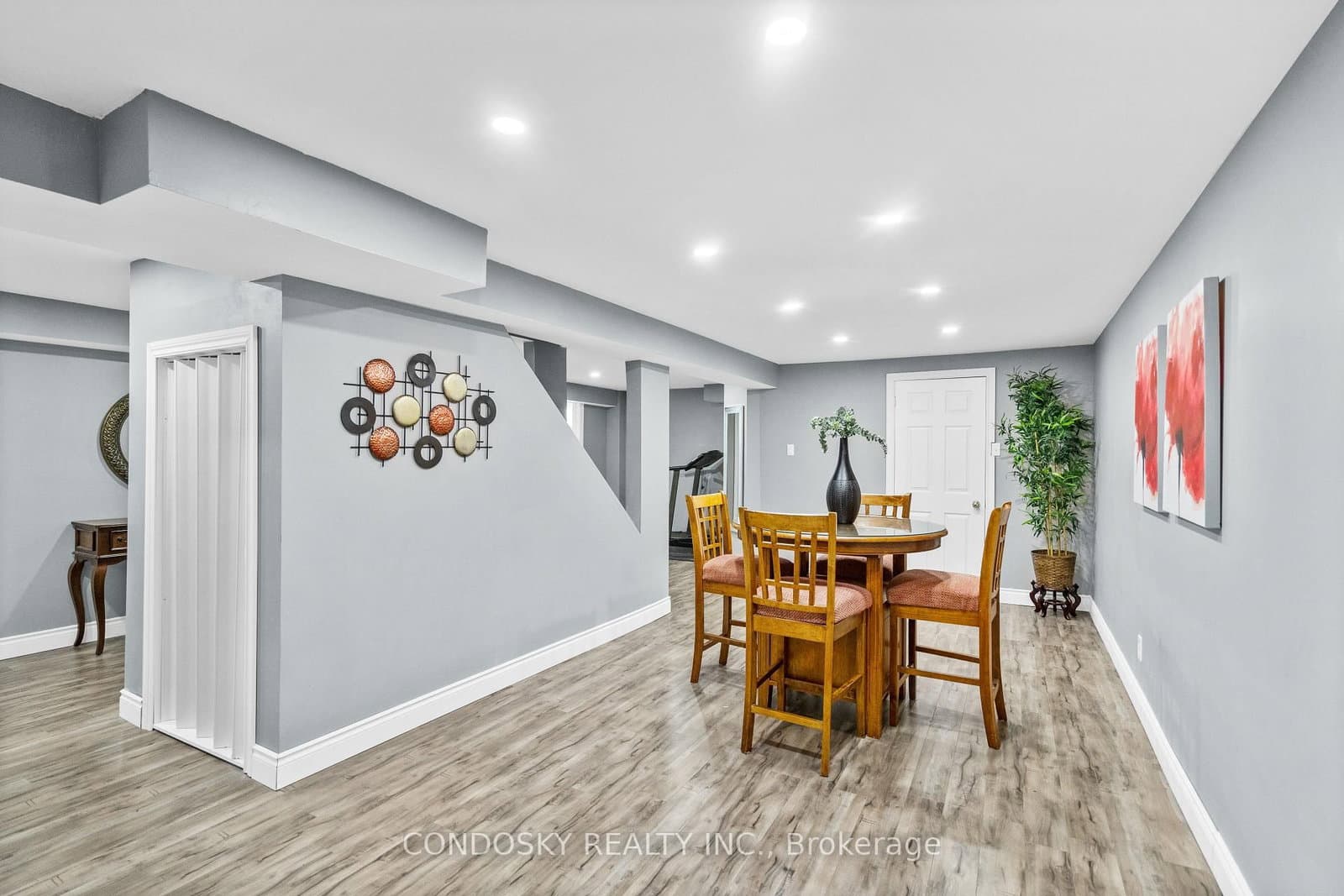 6182 Duford Drive thumbnail 37