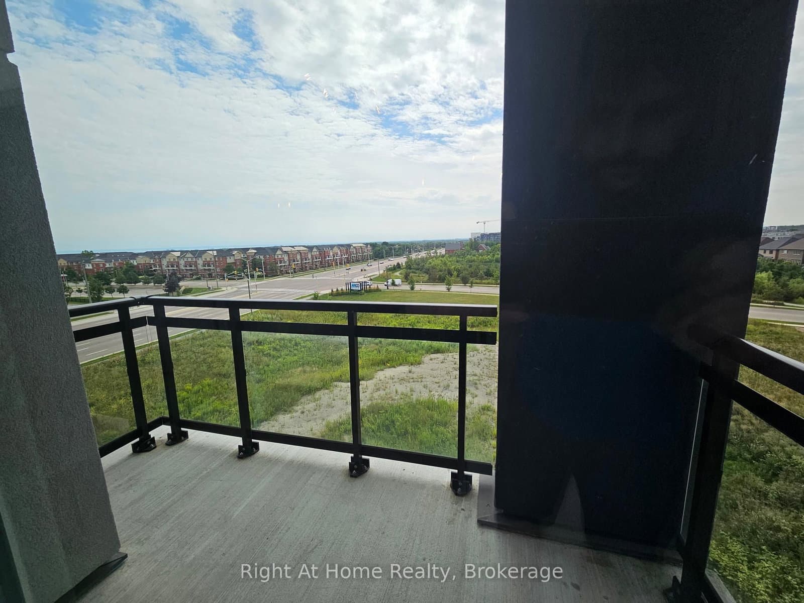 102 GROVEWOOD Common, Unit 527 thumbnail 12