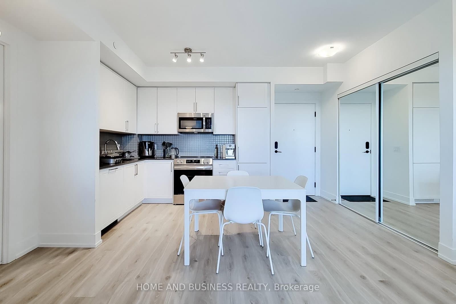 2450 Old Bronte Road E, Unit 710 thumbnail 17