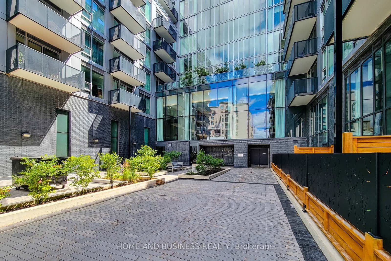 2450 Old Bronte Road E, Unit 710 thumbnail 3