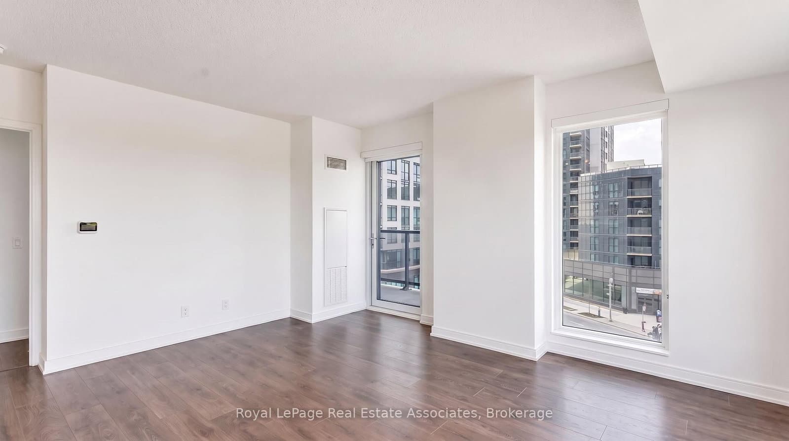 30 Samuel Wood Way, Unit 602 thumbnail 10