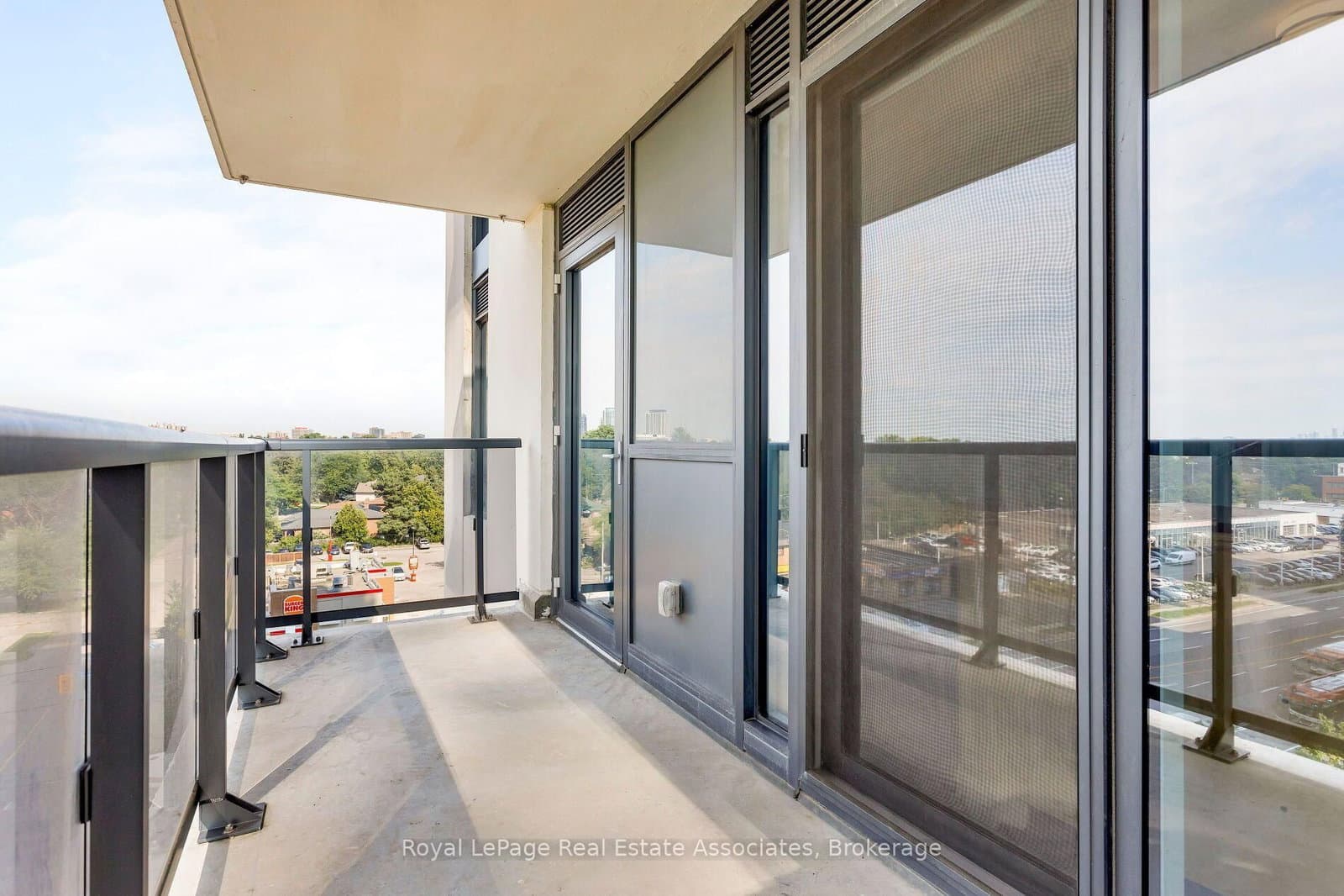 30 Samuel Wood Way, Unit 602 thumbnail 11