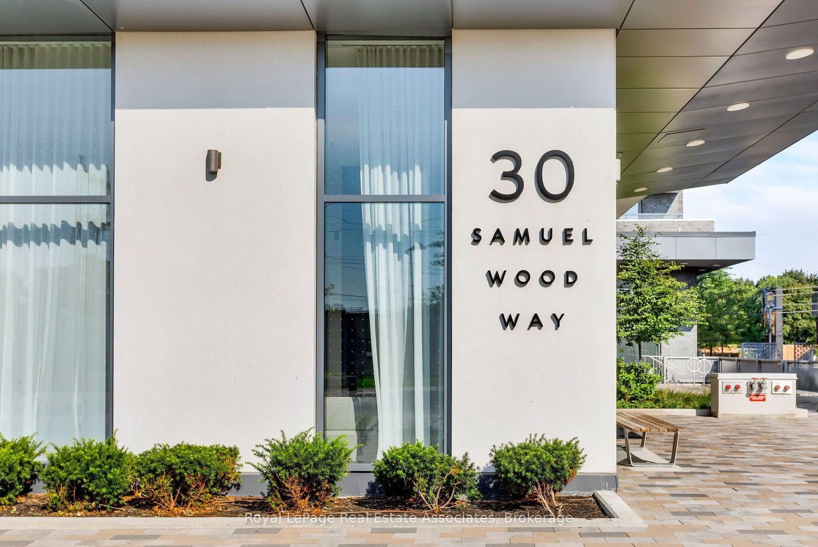 30 Samuel Wood Way, Unit 602 thumbnail 3