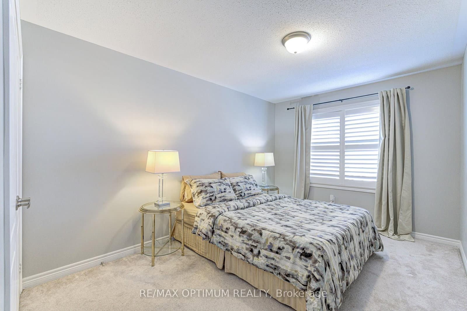 162 Sky Harbour Drive thumbnail 28