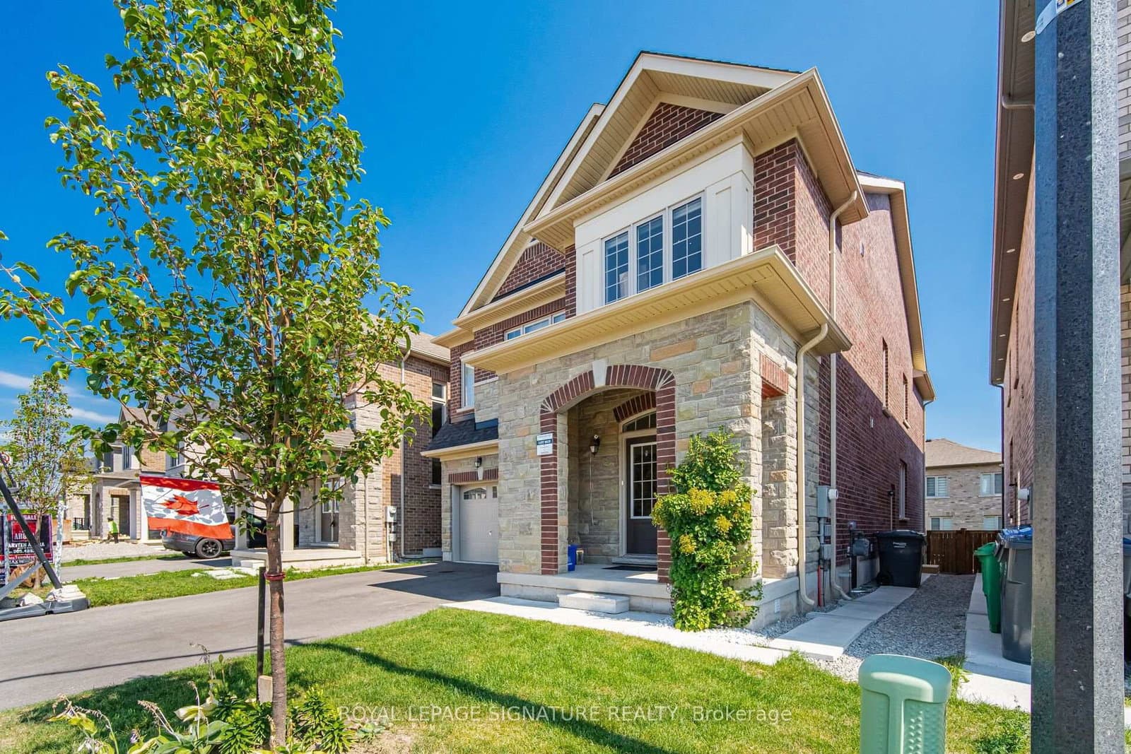 48 Eastman Drive, Unit 2 thumbnail 3
