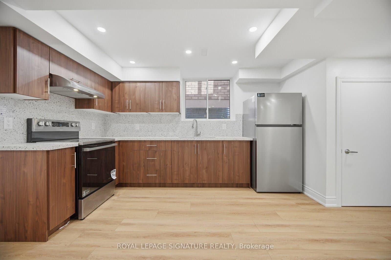 48 Eastman Drive, Unit 2 thumbnail 7