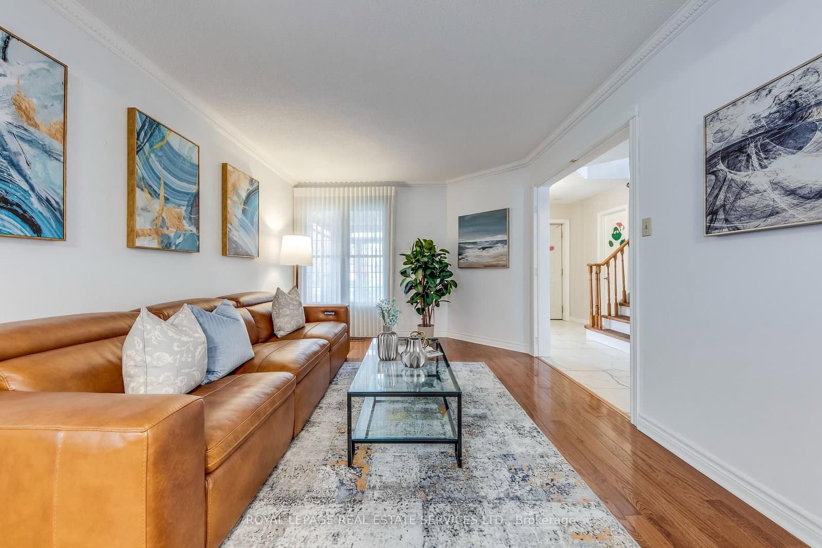 3390 Chartrand Crescent thumbnail 2