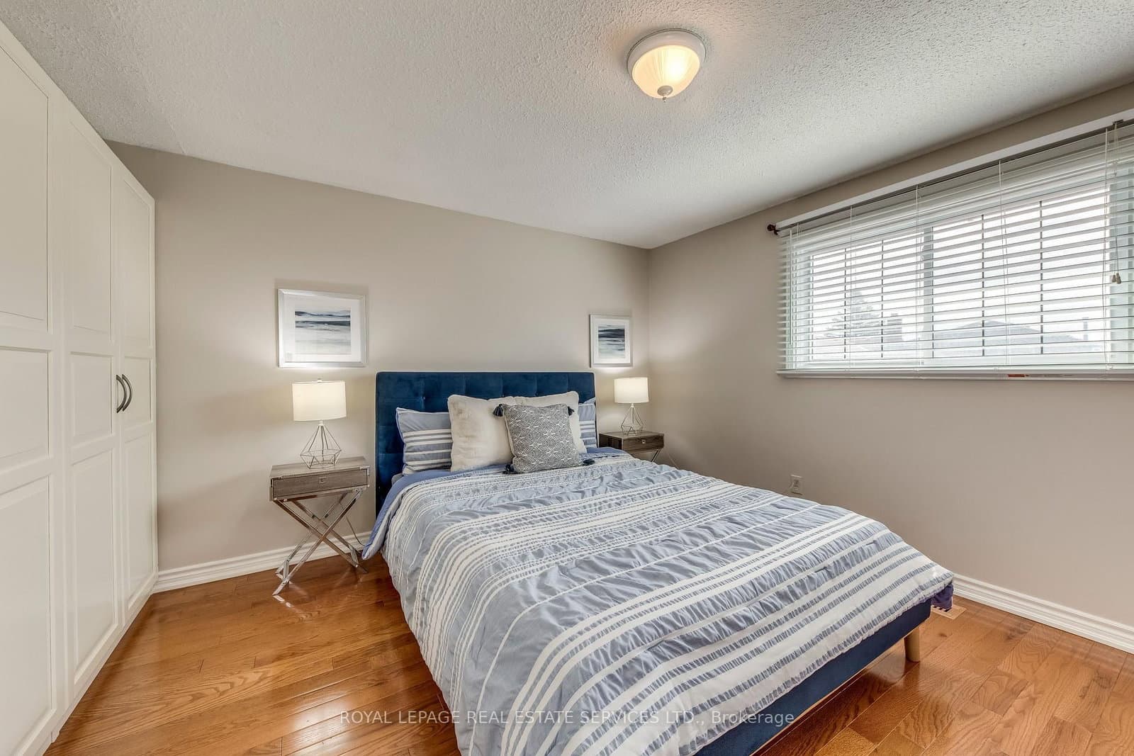 3390 Chartrand Crescent thumbnail 31