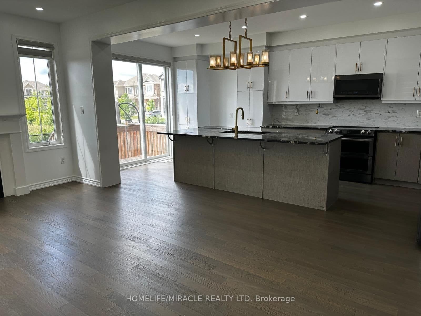 147 Yates Drive, Unit Upper thumbnail 7