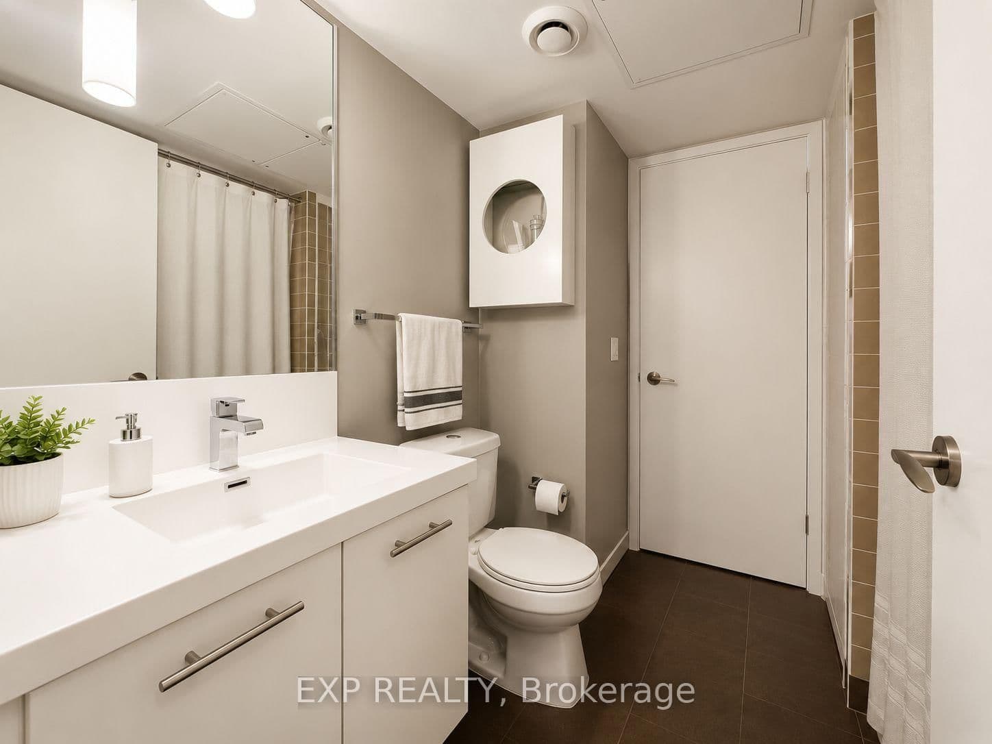 1 Valhalla Inn Road, Unit 1807 thumbnail 11