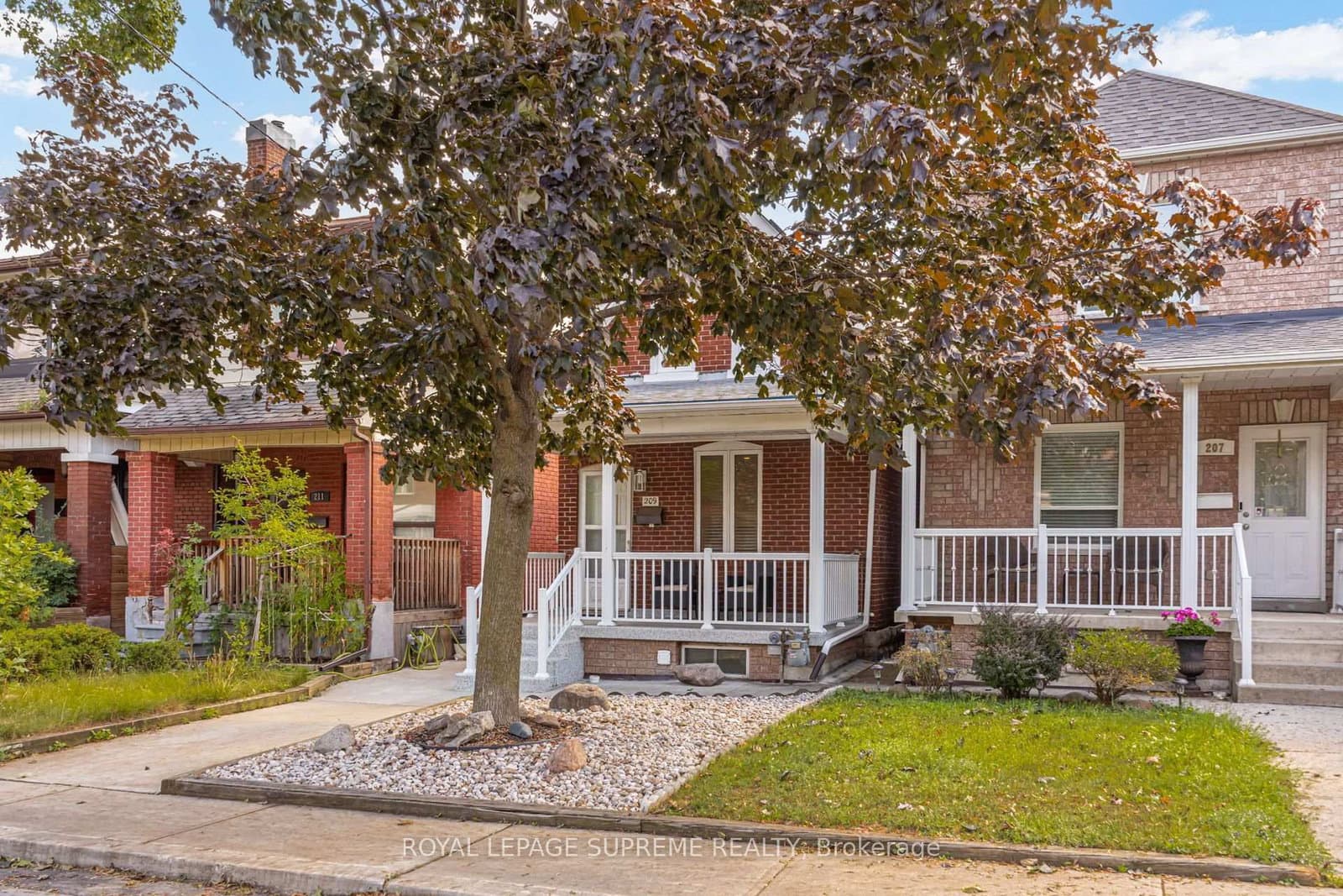 209 Boon Avenue - Image 1