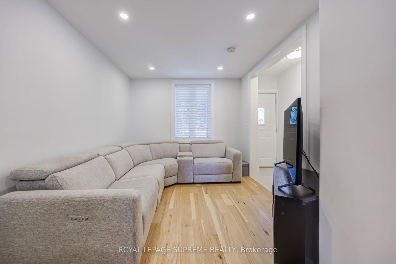 209 Boon Avenue thumbnail 9
