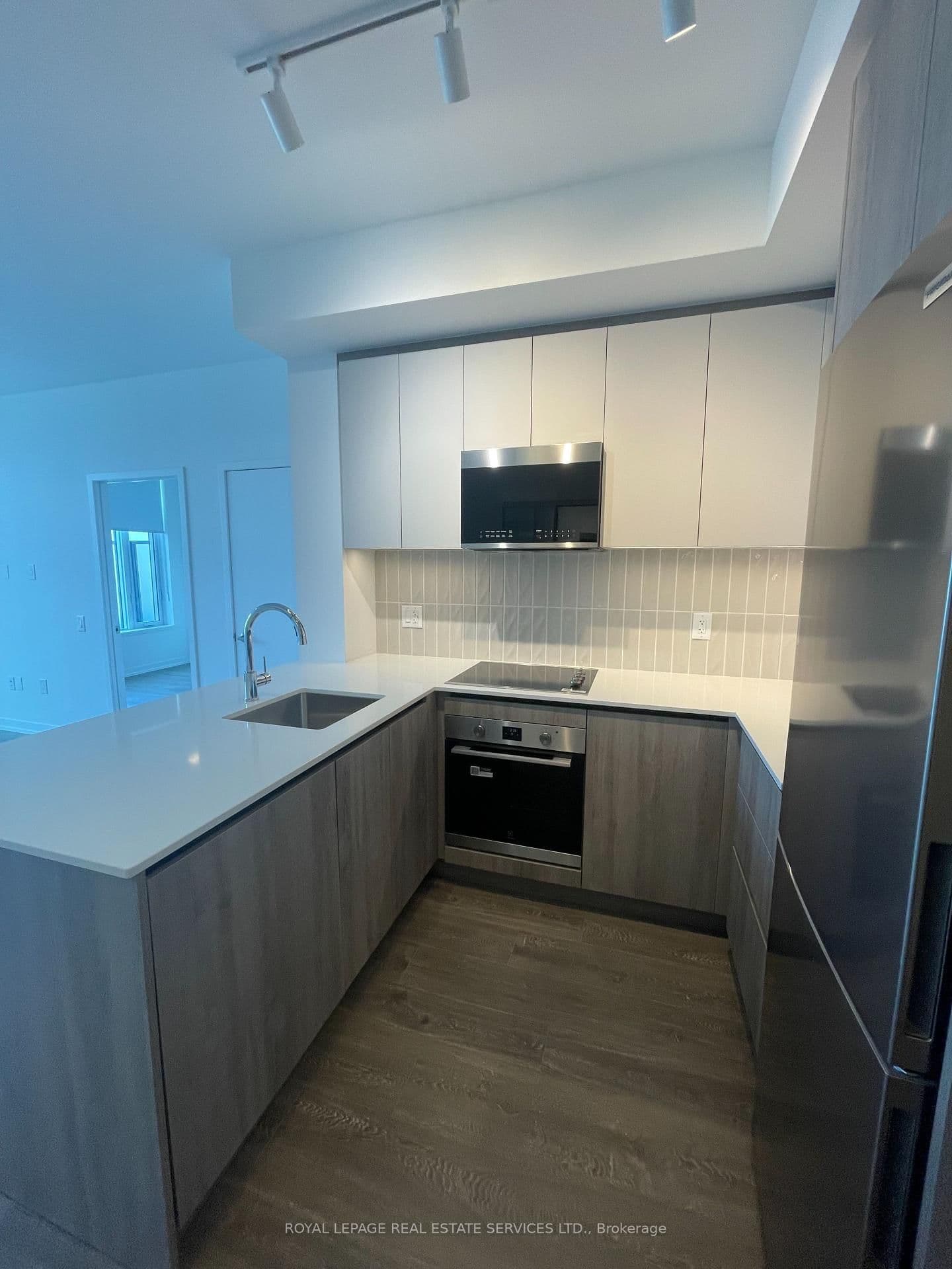 2485 Eglinton Avenue W, Unit 724 thumbnail 7
