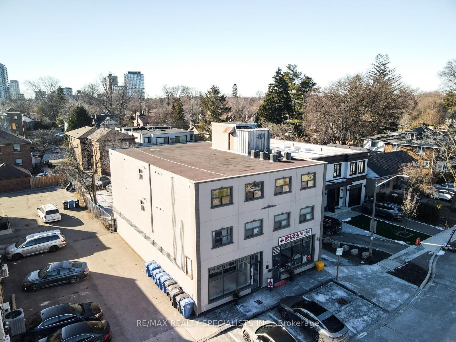 6 Brant Avenue - Image 1