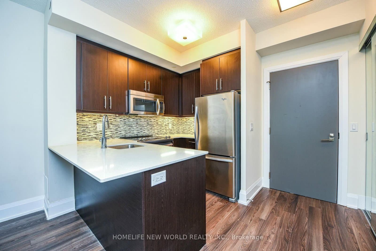 1 Old Mill Drive, Unit 503 thumbnail 3
