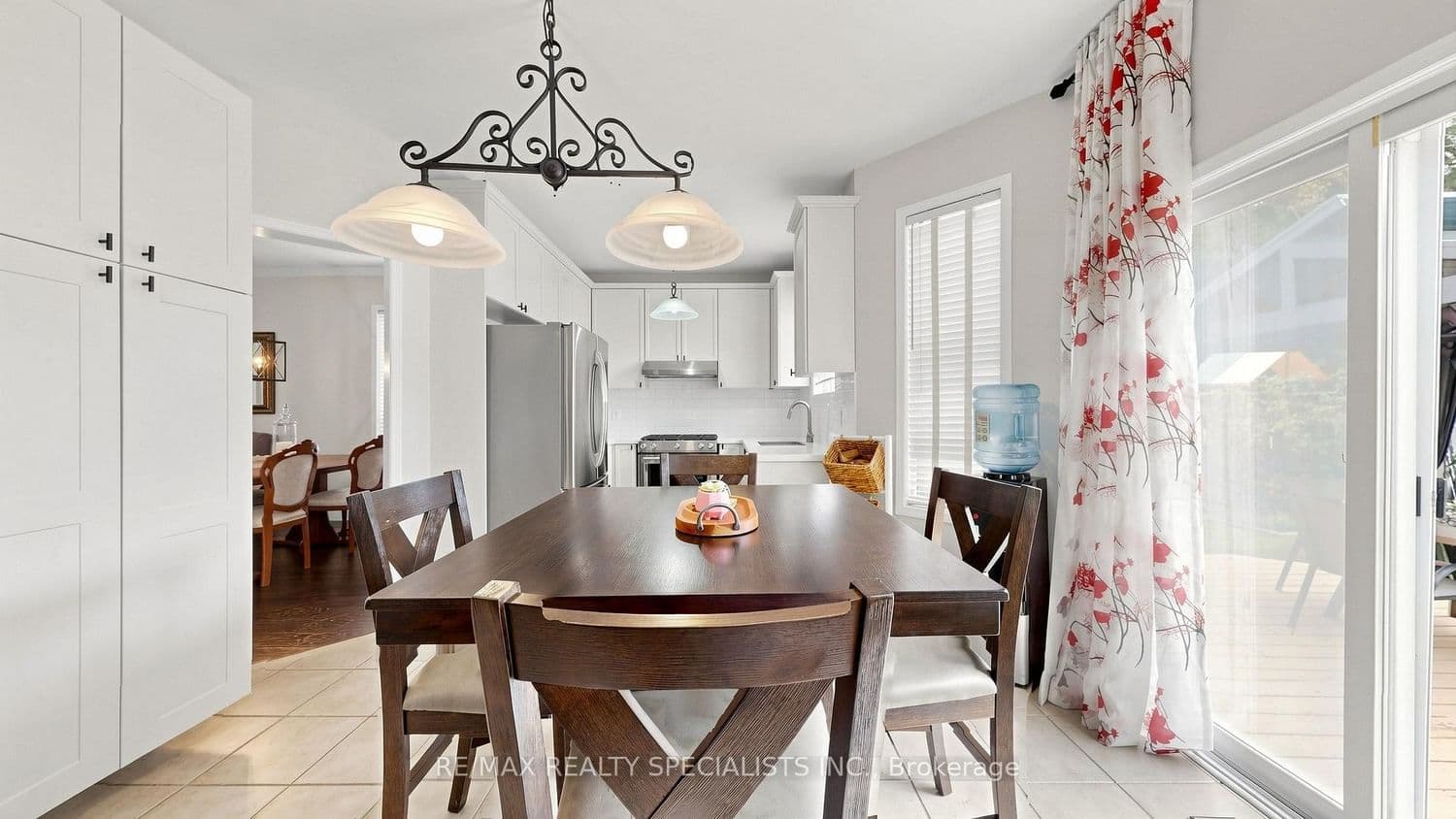 176 Royal Valley Drive thumbnail 14