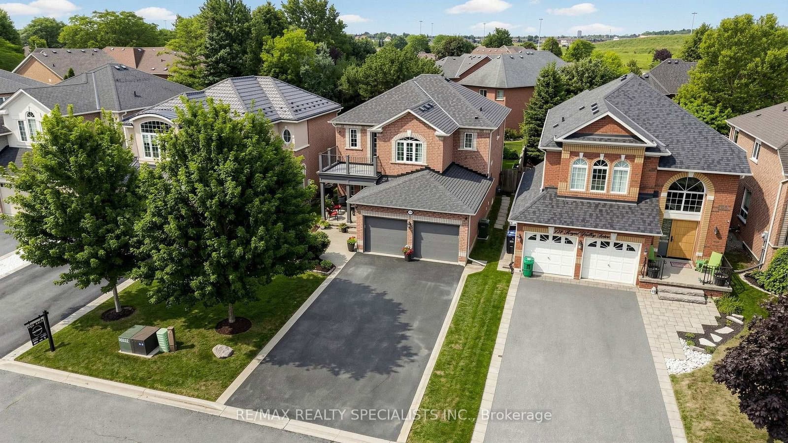 176 Royal Valley Drive thumbnail 2