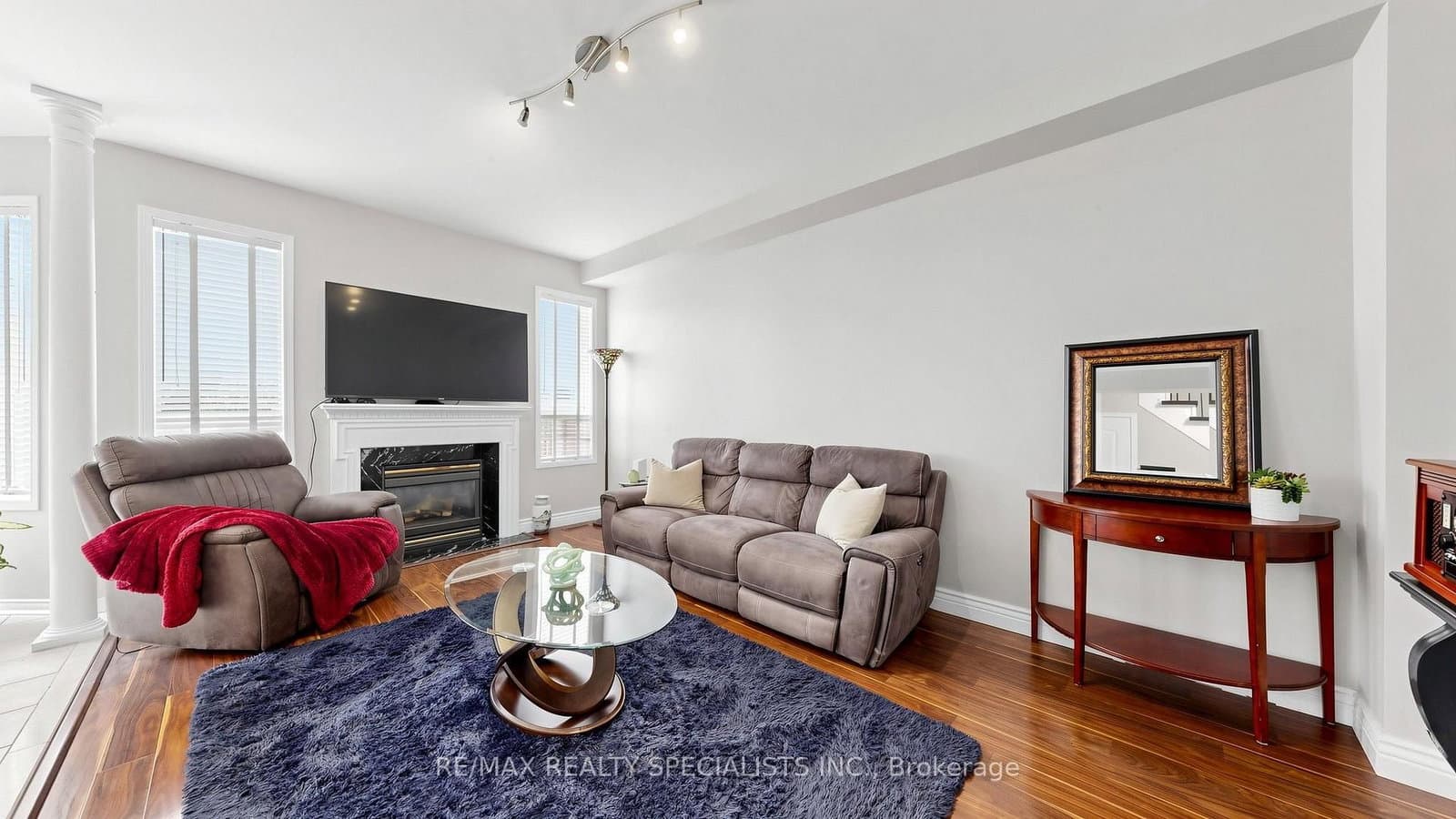 176 Royal Valley Drive thumbnail 24