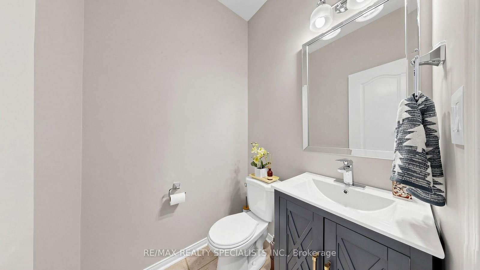 176 Royal Valley Drive thumbnail 29