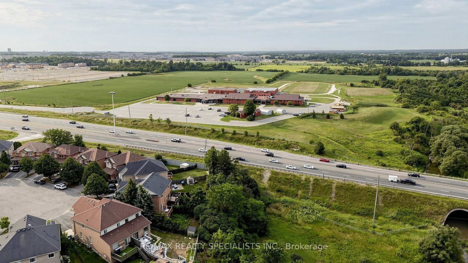 176 Royal Valley Drive thumbnail 46