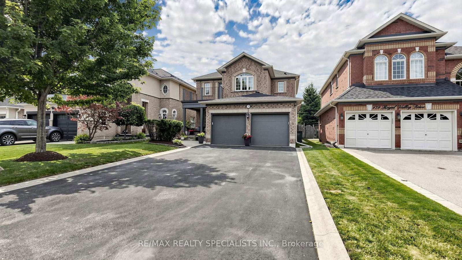 176 Royal Valley Drive thumbnail 5