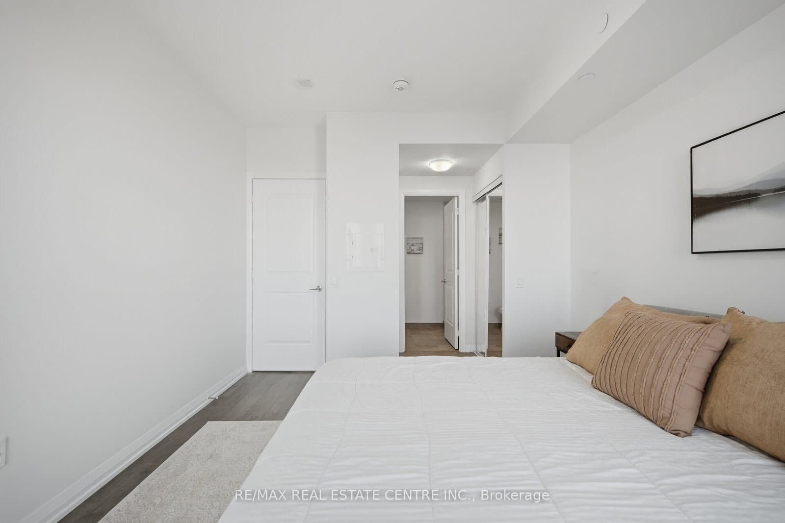35 Watergarden Drive, Unit 2414 thumbnail 19