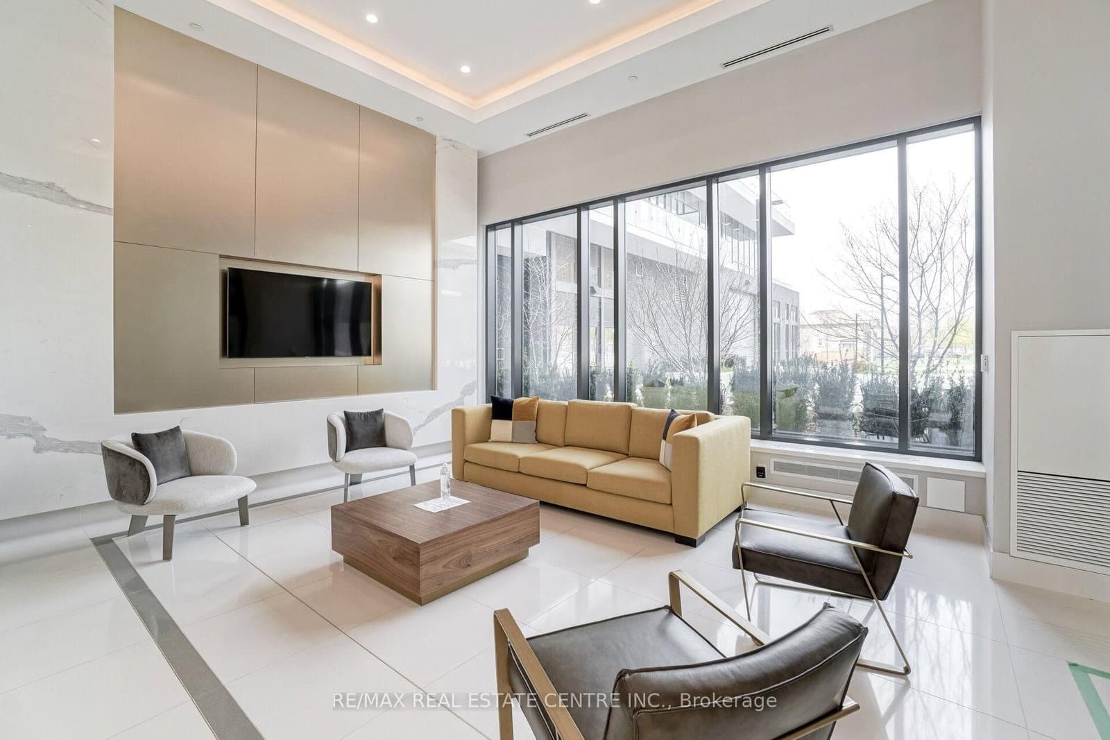 35 Watergarden Drive, Unit 2414 thumbnail 43