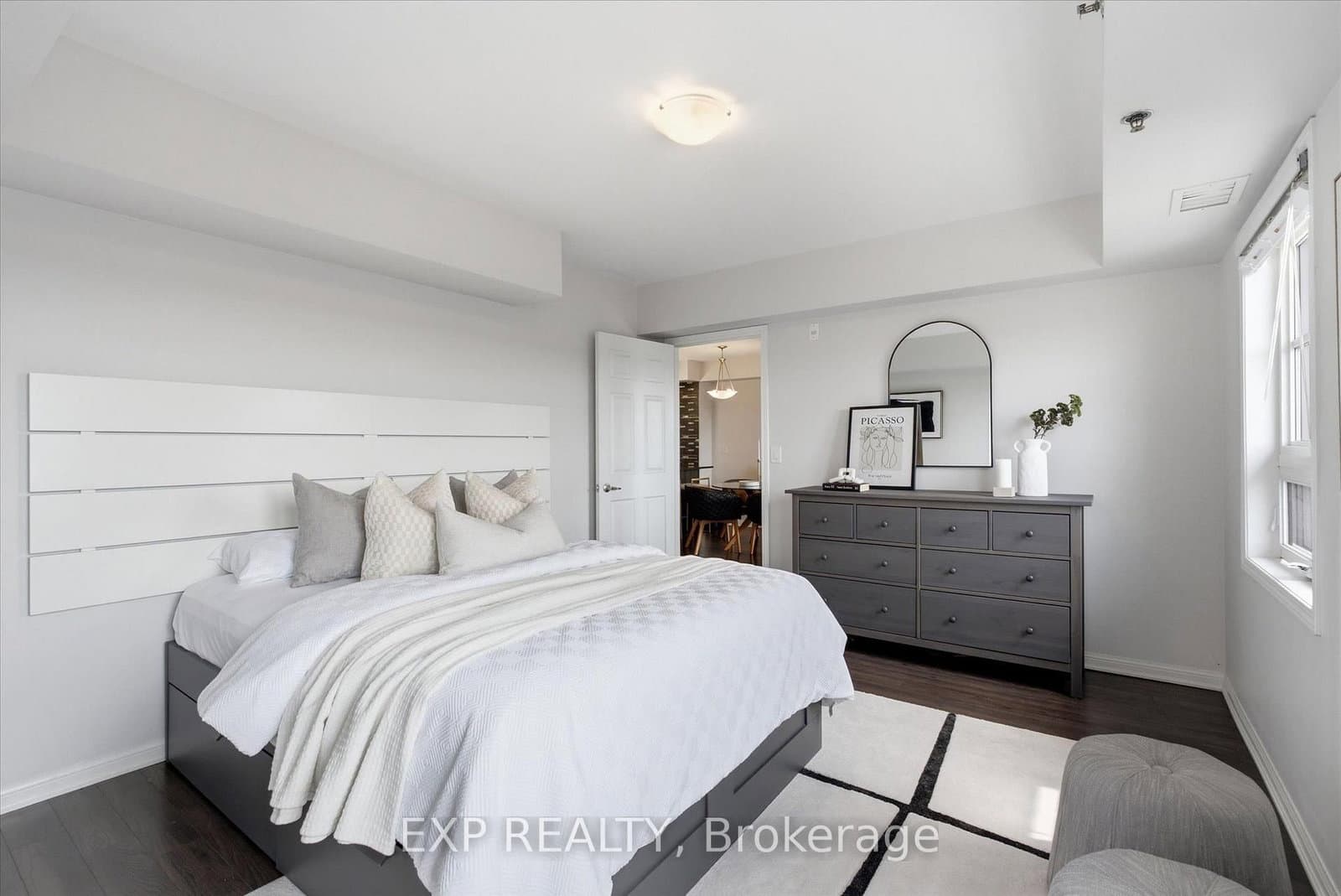 60 Baycliffe Crescent, Unit 412A thumbnail 13