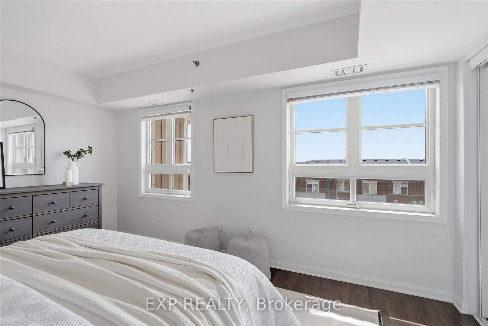 60 Baycliffe Crescent, Unit 412A thumbnail 14
