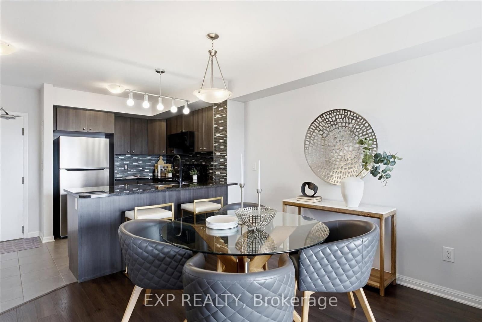 60 Baycliffe Crescent, Unit 412A thumbnail 5