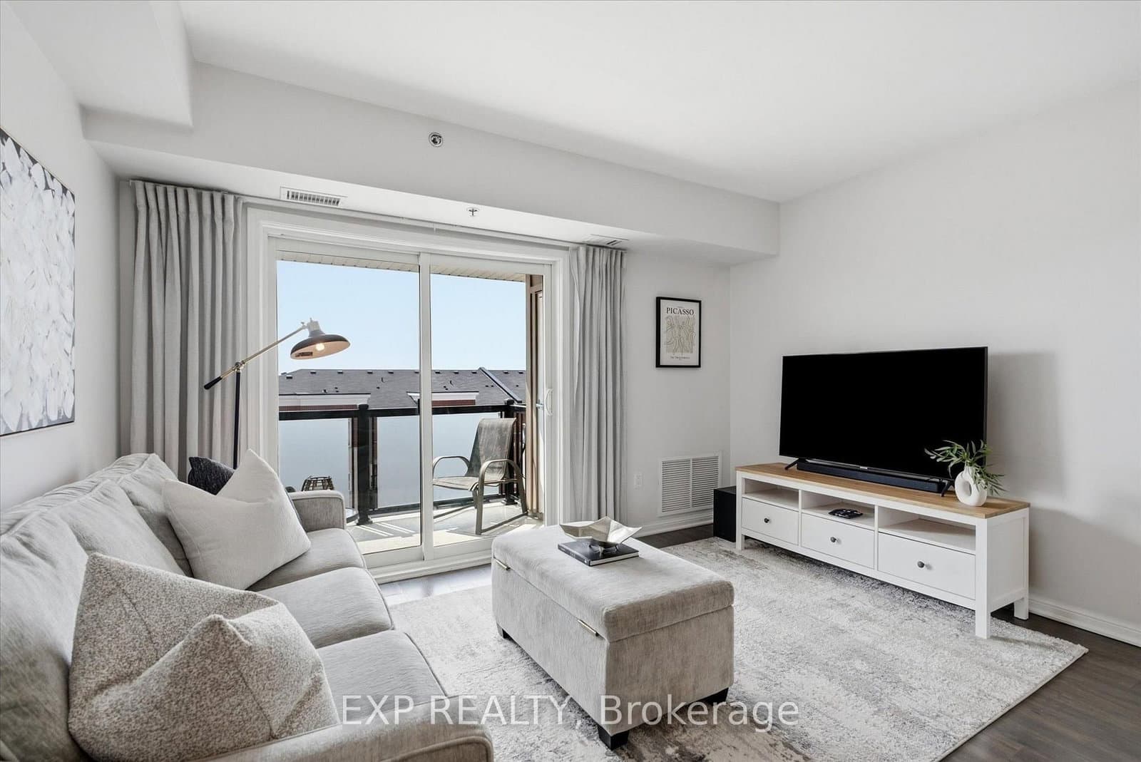 60 Baycliffe Crescent, Unit 412A thumbnail 9