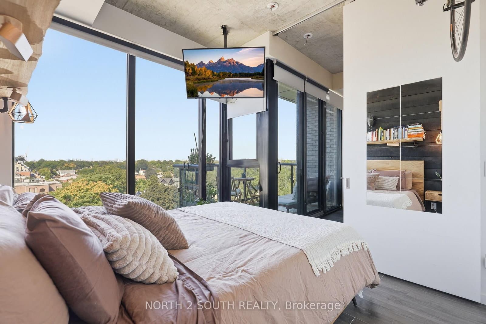 7 Smith Crescent, Unit 717 thumbnail 12