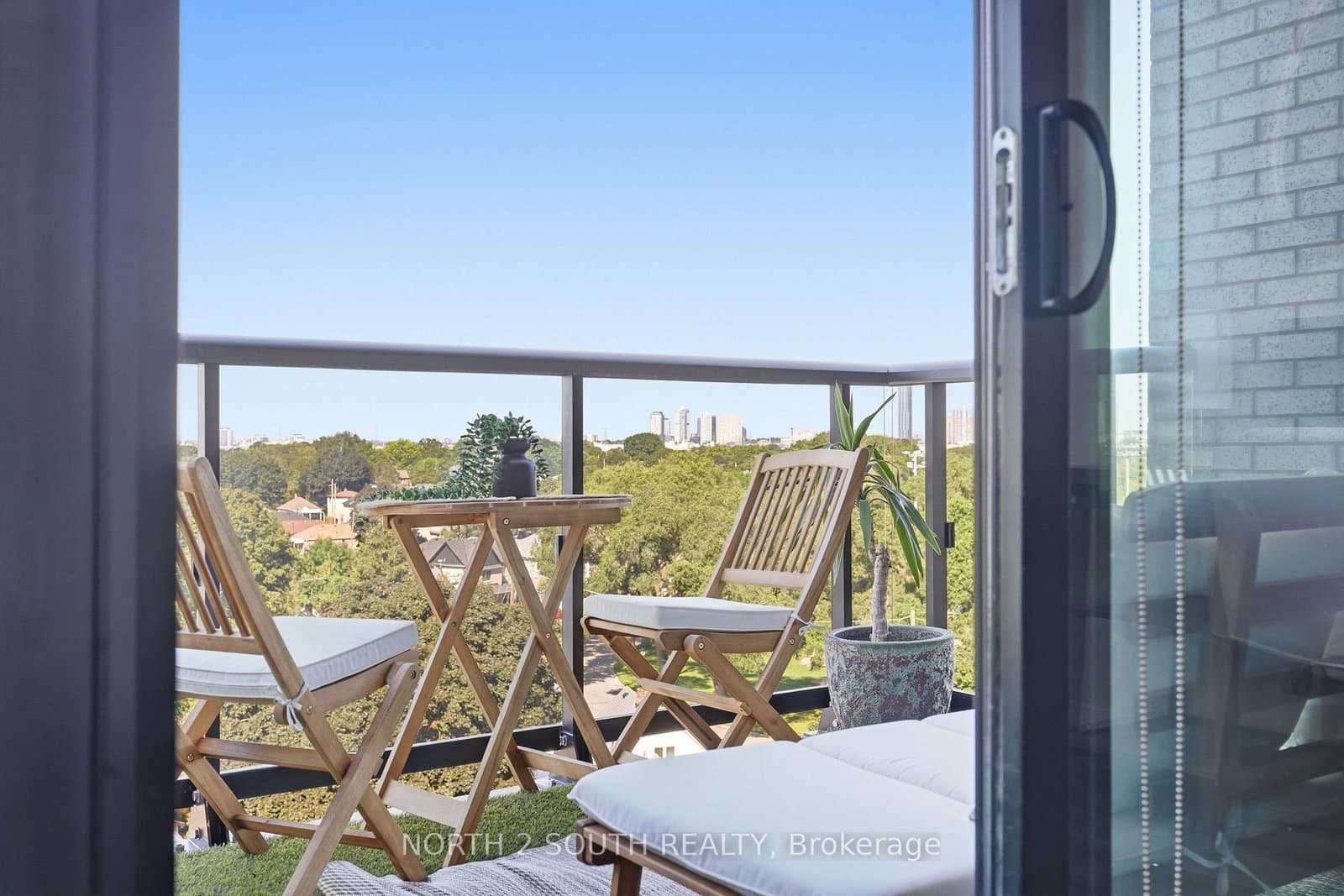 7 Smith Crescent, Unit 717 thumbnail 19
