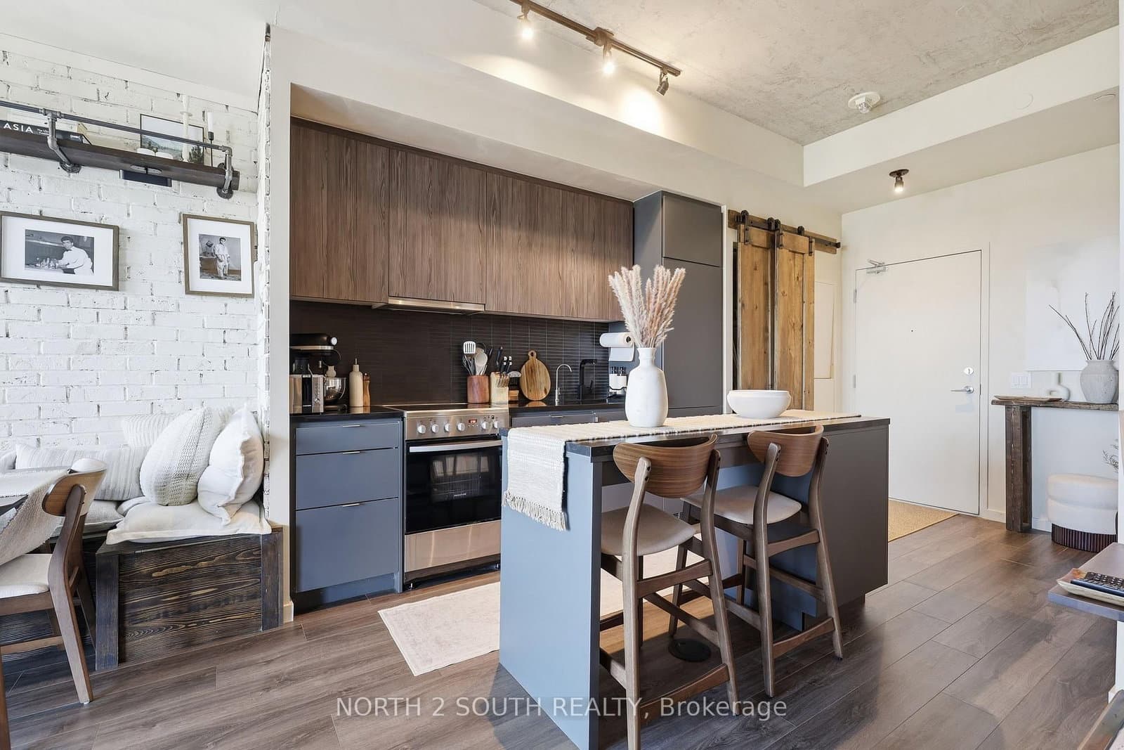7 Smith Crescent, Unit 717 thumbnail 4